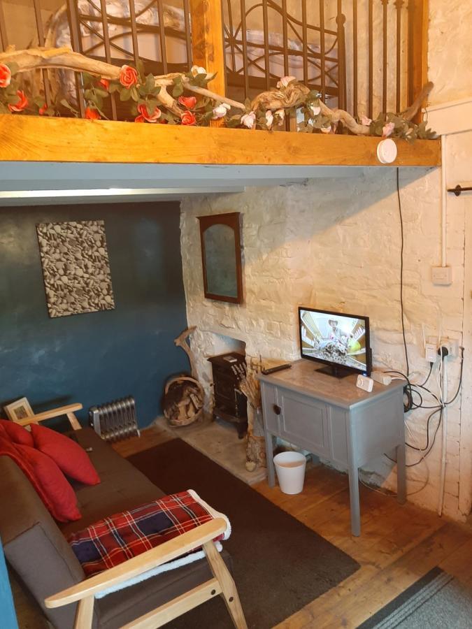 Apartmán Y Smithy Llanybyther Exteriér fotografie